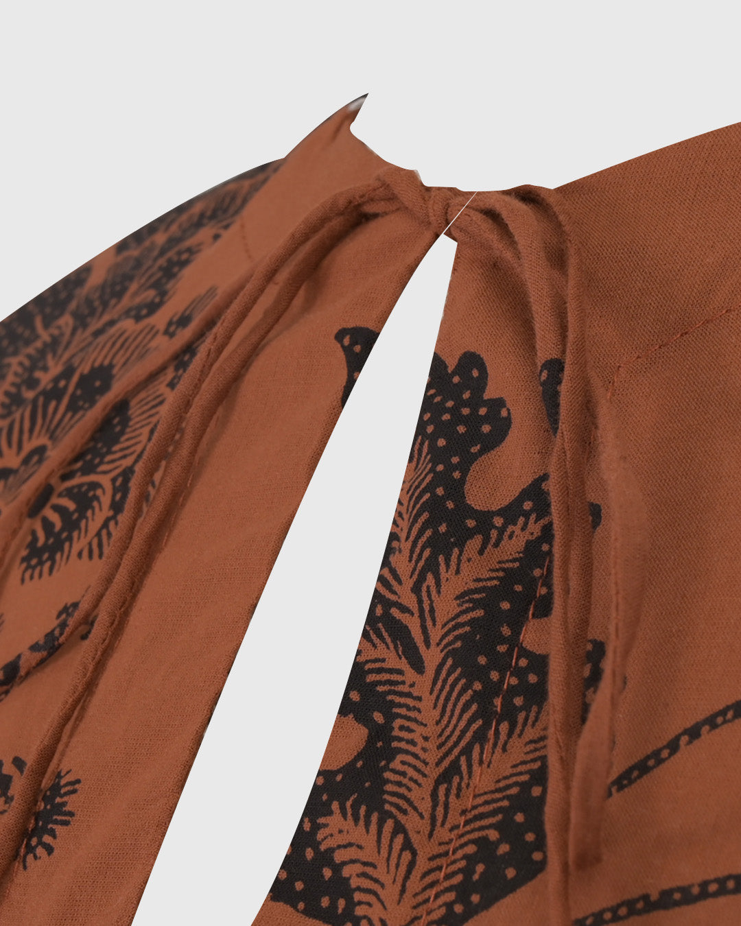 Dress Lengan Panjang | LR Keyhole Neckline Dress LR-03 | Sogan Bunga | Lakon Indonesia