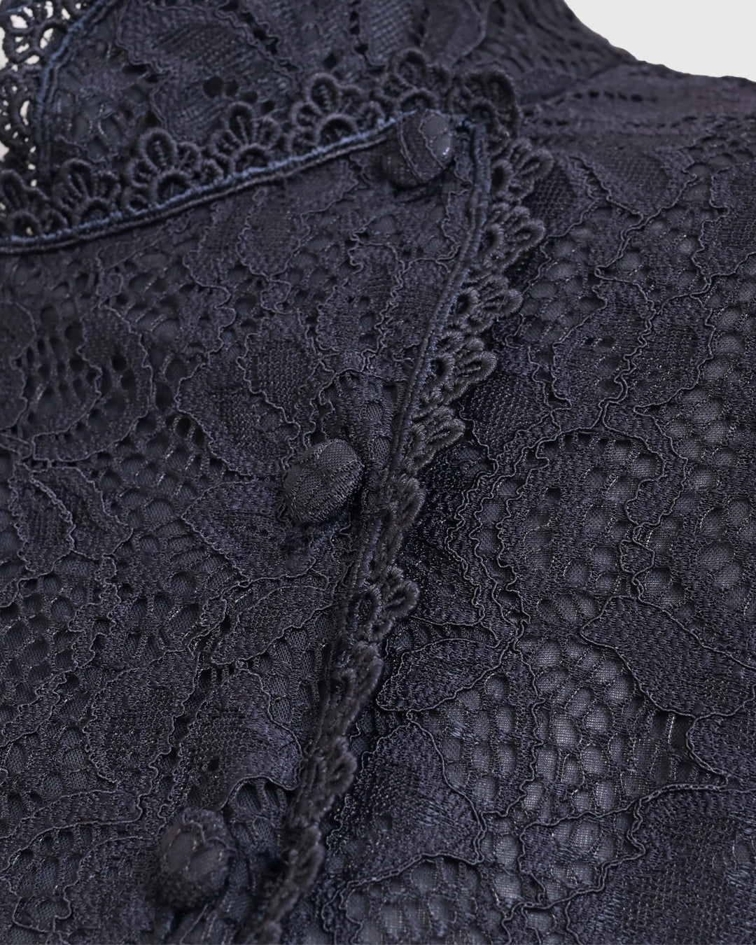 Lakon Indonesia - Beskap Harsa Peplum Shirt Brokat Berenda Lace - Atasan Brukat Wanita