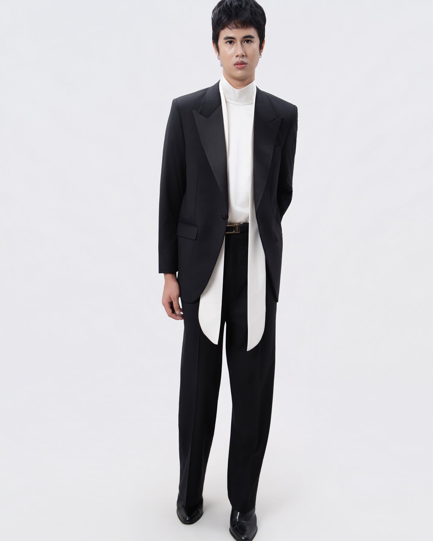 Satin Lapeled Black Tuxedo - Hartono Gan