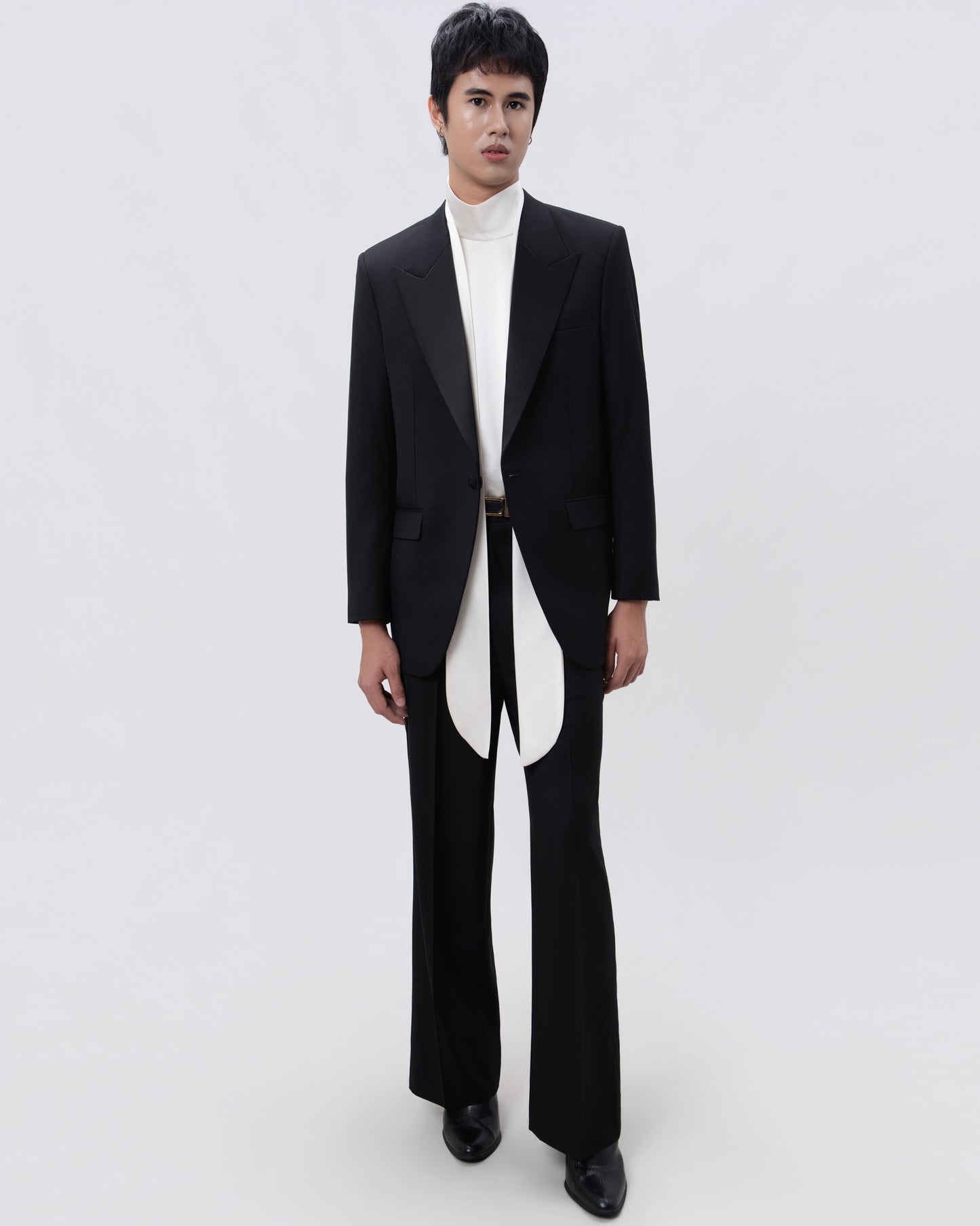 Satin Lapeled Black Tuxedo - Hartono Gan