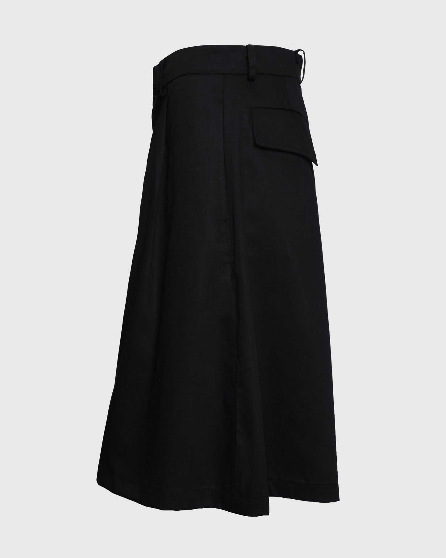 Lakon Celana Wanita Harsa Bermuda HRB-01