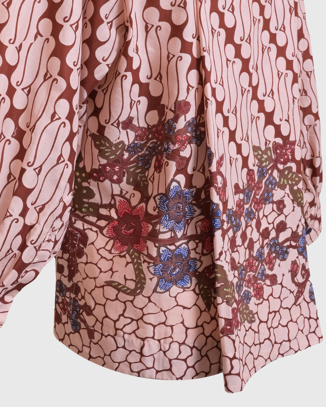 Lakon Indonesia - Sasmita Basic Shirt 3/4 Batik Parang Bunga - Kemeja Batik Wanita Atasan Tradisional
